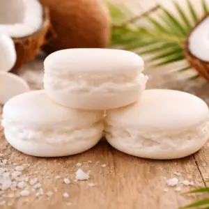 Macaron en savon - Parfum noix de coco