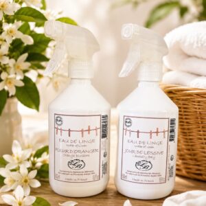 Eau de linge pour parfumer le linge et faciliter le repassage - Deux parfums : jour de lessive ou fleur d'oranger