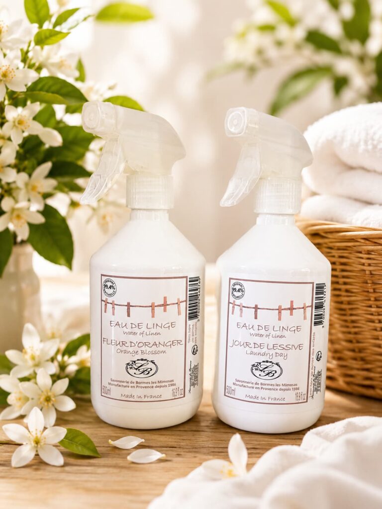 Eau de linge pour parfumer le linge et faciliter le repassage - Deux parfums : jour de lessive ou fleur d'oranger